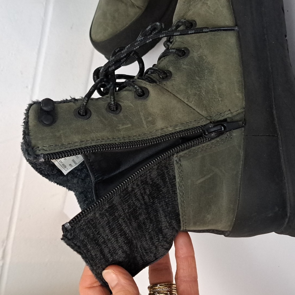 Bogs Olive Green and Black Winter Lace-Up Boots - Picture 7 of 16